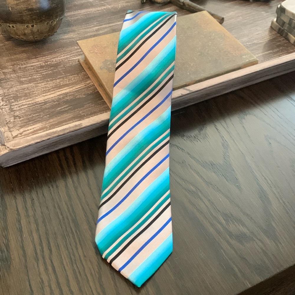 ALFANI multi- color Tie. 100% Silk.